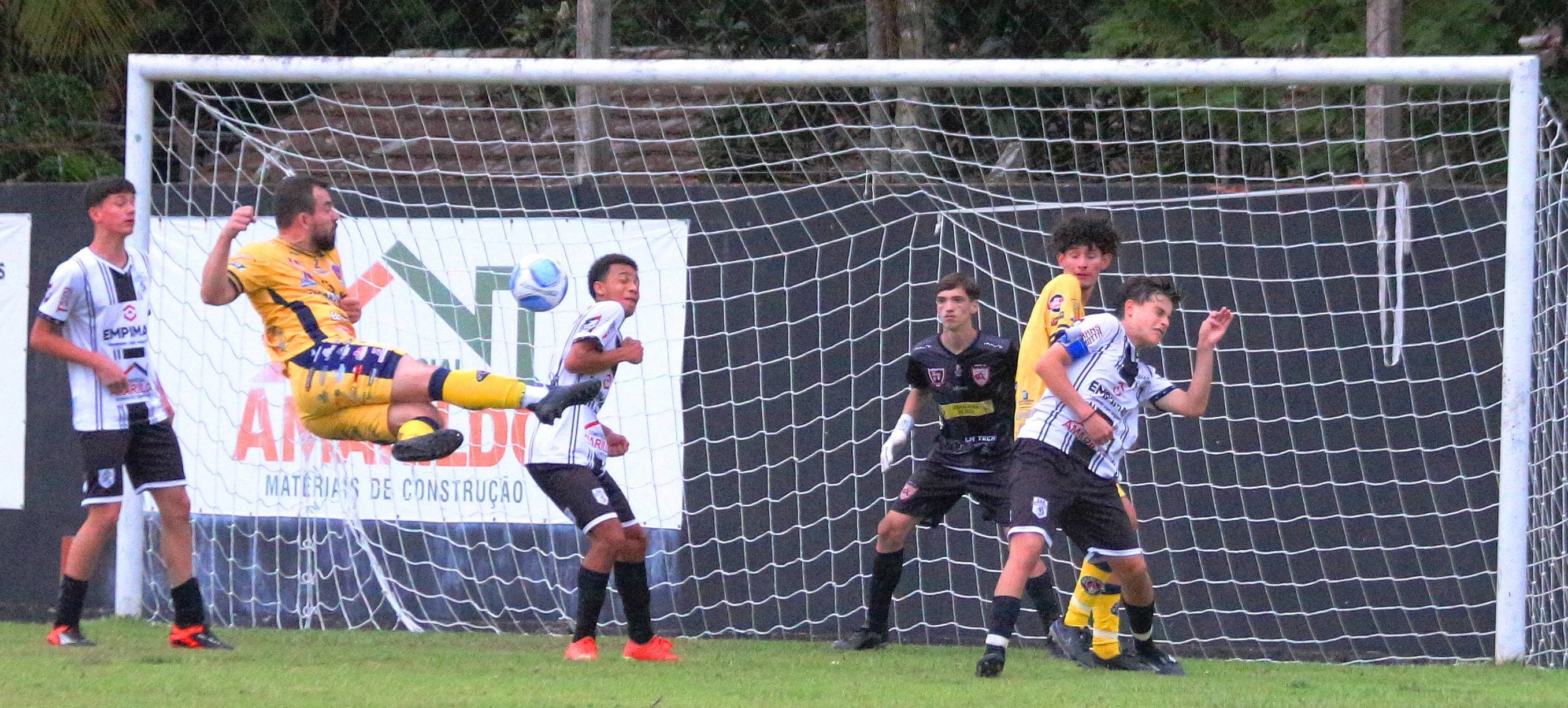 PSG/SMU goleia Guarani B e mantém embalo no Municipal de Ibirama PSG/SMU goleia Guarani B e mantém embalo no Municipal de Ibirama
