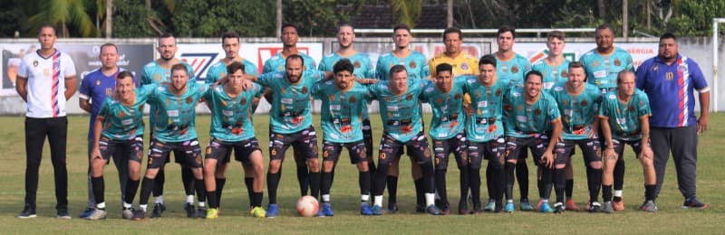 PSG vence nos pênaltis e avança para a semi-final PSG vence nos pênaltis e avança para a semi-final